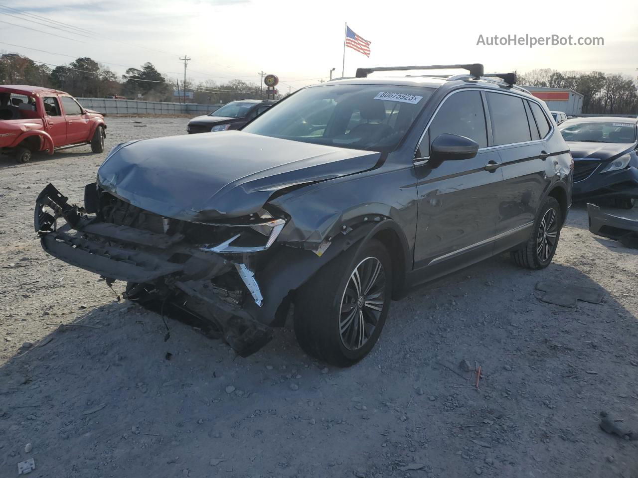 2019 Volkswagen Tiguan Se Gray vin: 3VV3B7AX1KM046627