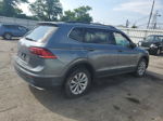 2019 Volkswagen Tiguan Se Gray vin: 3VV3B7AX1KM065940