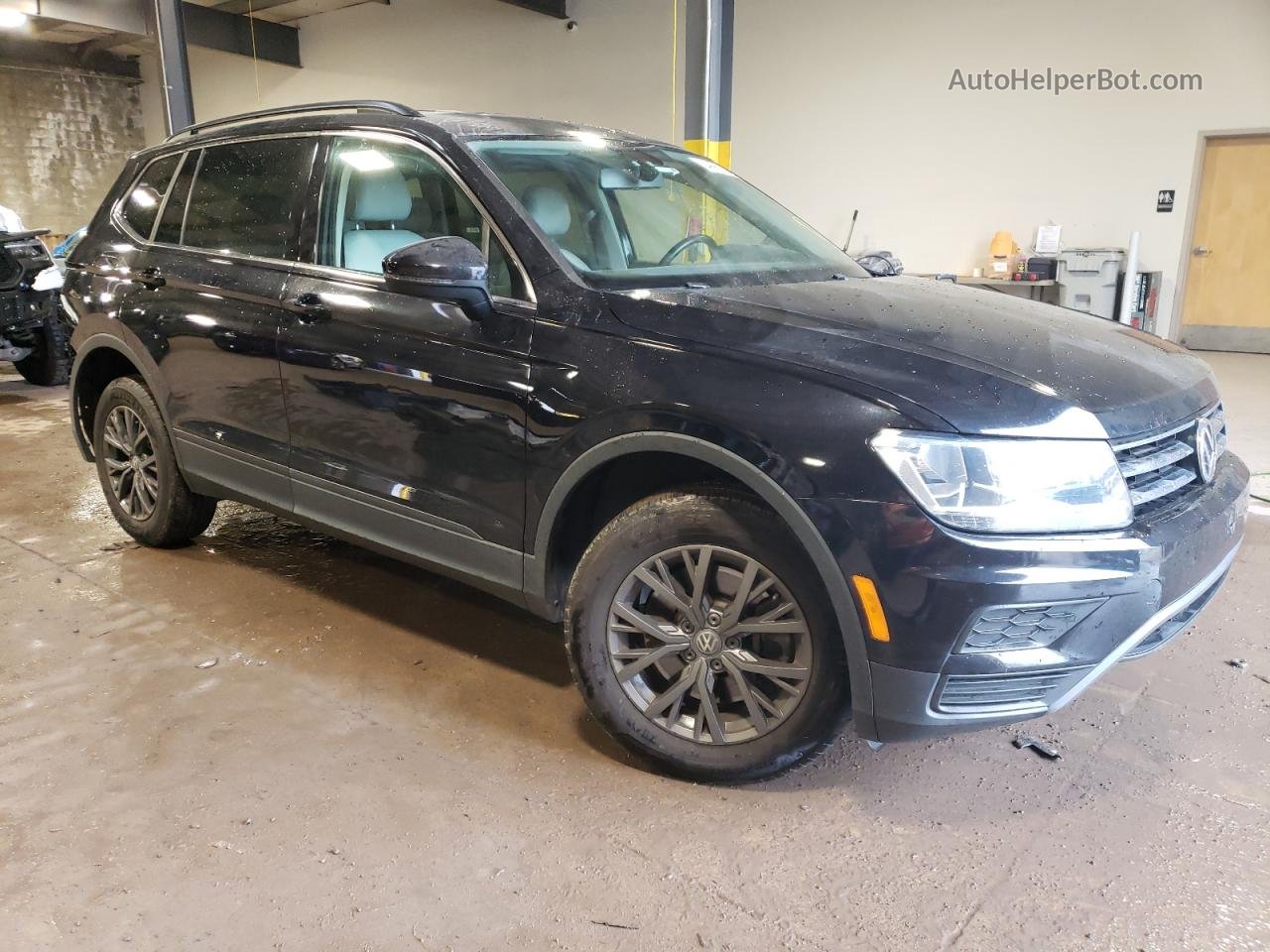 2019 Volkswagen Tiguan Se Черный vin: 3VV3B7AX1KM159493