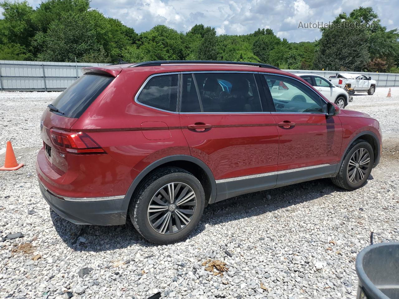 2018 Volkswagen Tiguan Se Red vin: 3VV3B7AX2JM046747