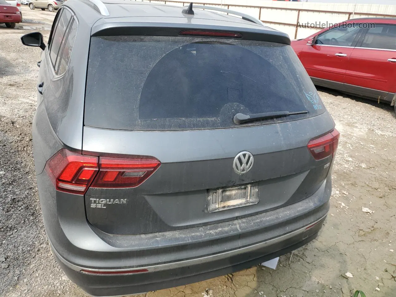 2018 Volkswagen Tiguan Se Charcoal vin: 3VV3B7AX2JM090747