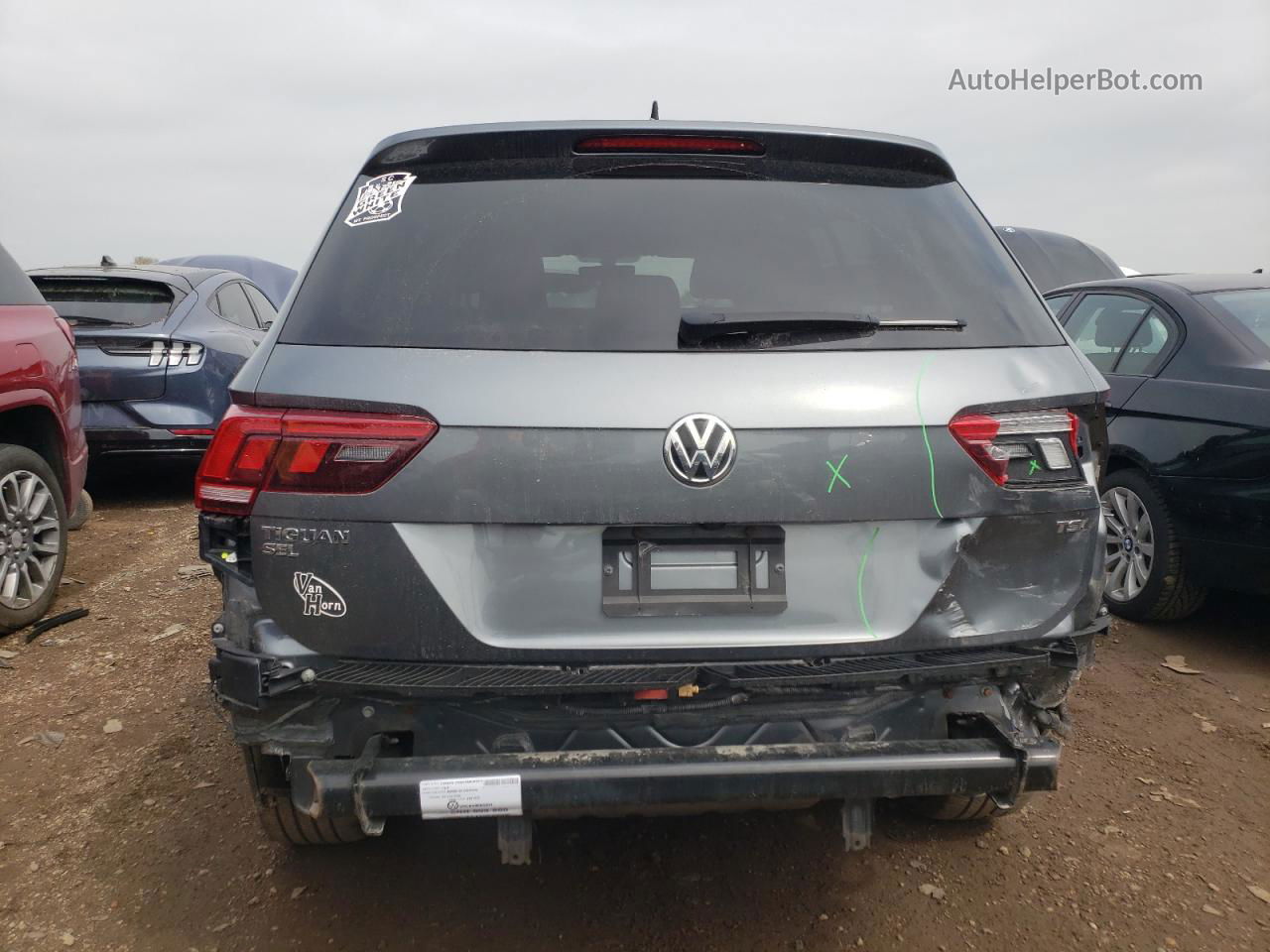 2018 Volkswagen Tiguan Se Gray vin: 3VV3B7AX2JM175622