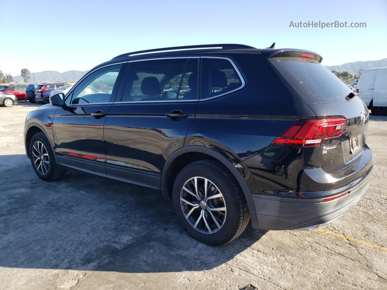 2019 Volkswagen Tiguan Se Black vin: 3VV3B7AX2KM047768
