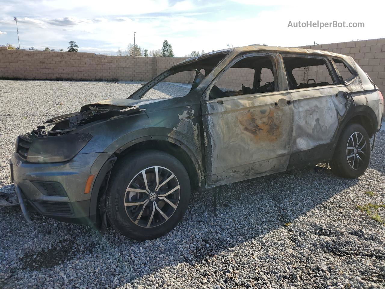 2021 Volkswagen Tiguan Se Burn vin: 3VV3B7AX2MM159456