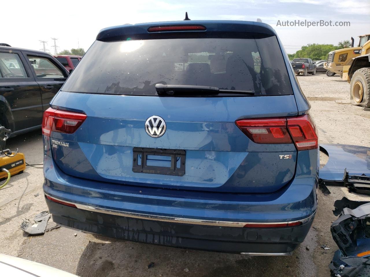 2018 Volkswagen Tiguan Se Blue vin: 3VV3B7AX3JM026992
