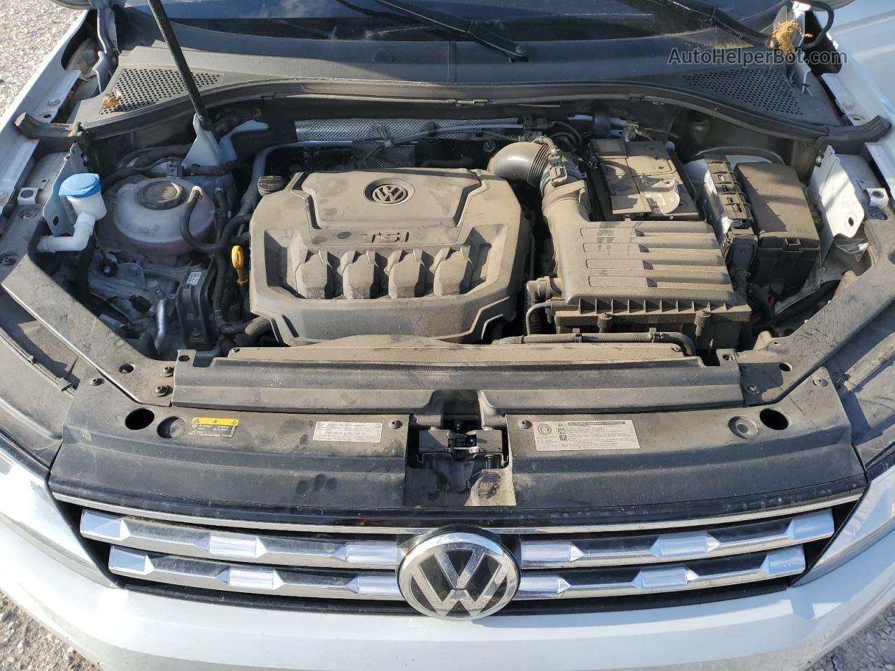 2018 Volkswagen Tiguan Se Silver vin: 3VV3B7AX3JM125988