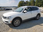 2018 Volkswagen Tiguan Se White vin: 3VV3B7AX4JM050217