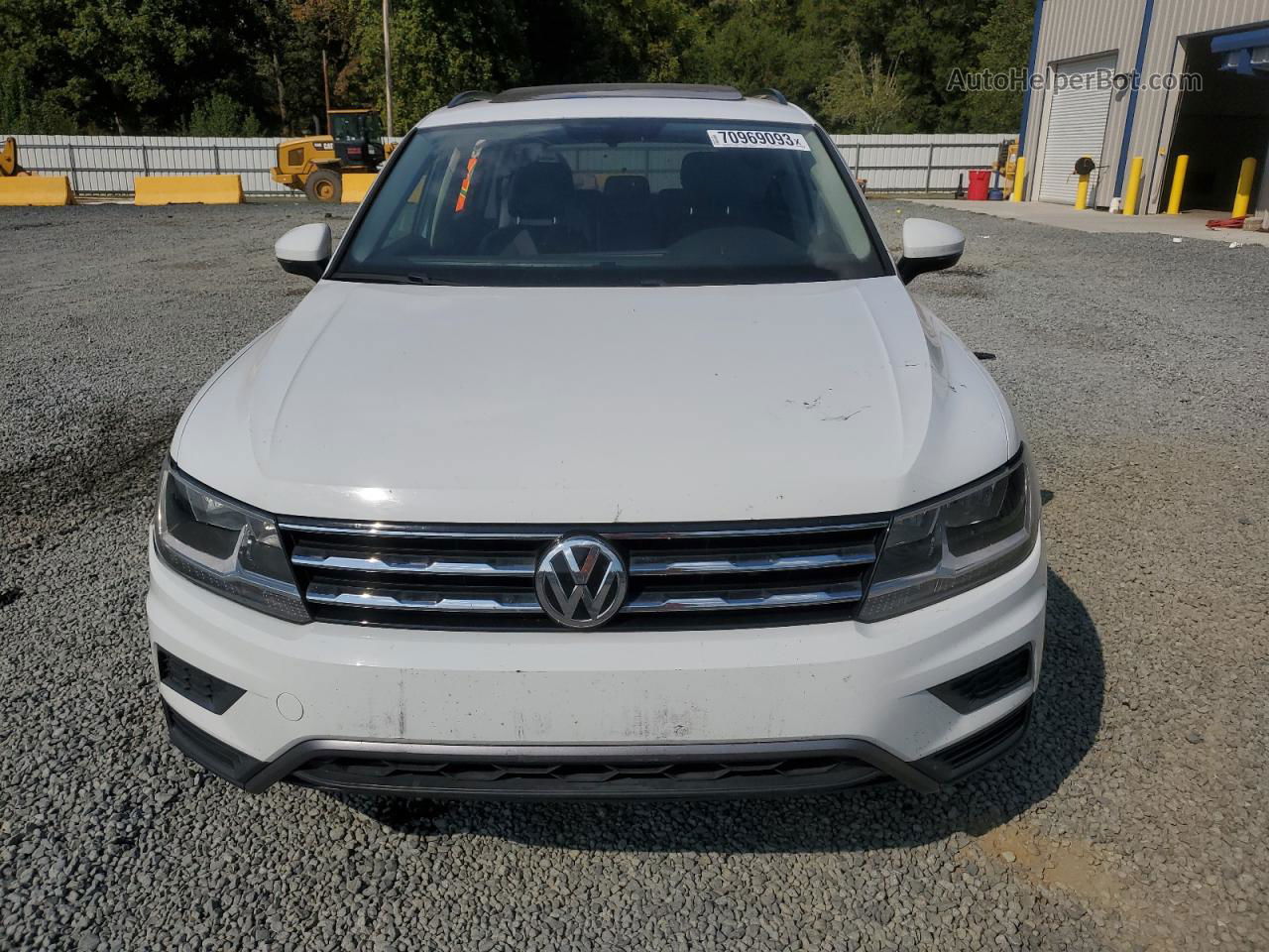 2018 Volkswagen Tiguan Se White vin: 3VV3B7AX4JM050217