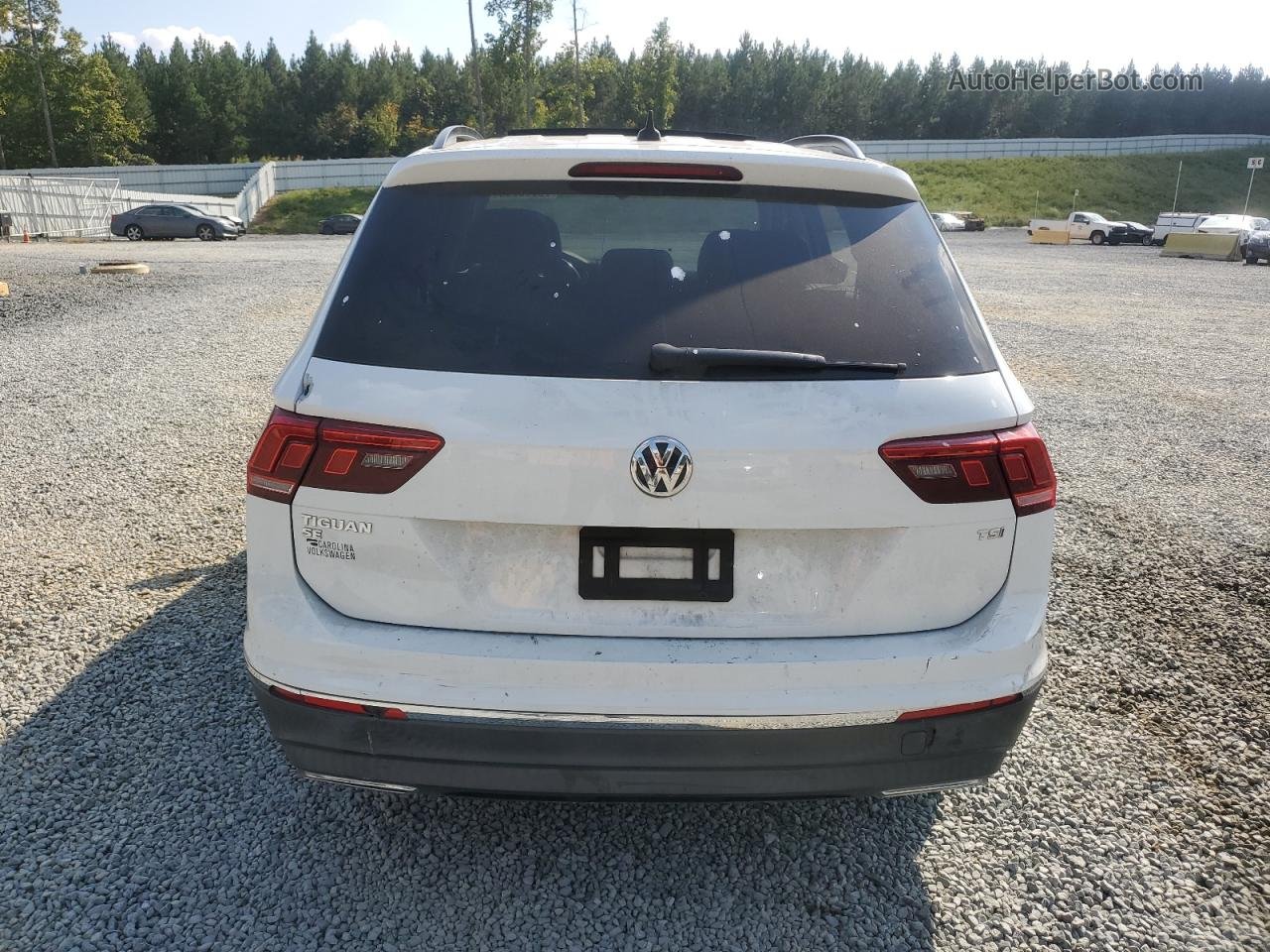2018 Volkswagen Tiguan Se White vin: 3VV3B7AX4JM050217