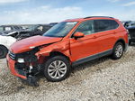 2018 Volkswagen Tiguan Se Orange vin: 3VV3B7AX5JM025682