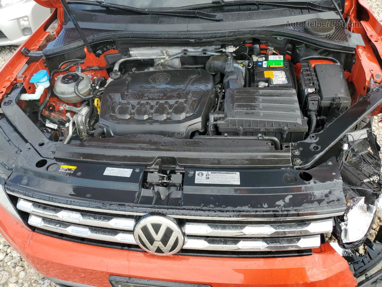 2018 Volkswagen Tiguan Se Orange vin: 3VV3B7AX5JM025682