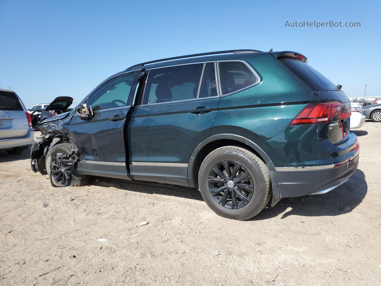 2018 Volkswagen Tiguan Se Зеленый vin: 3VV3B7AX5JM039615