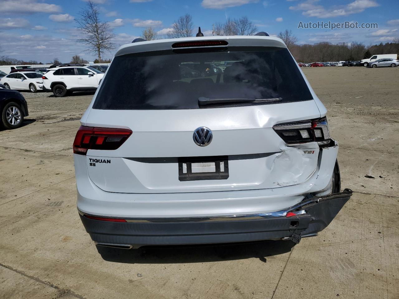 2018 Volkswagen Tiguan Se White vin: 3VV3B7AX6JM051885