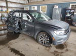 2018 Volkswagen Tiguan Se Gray vin: 3VV3B7AX6JM195131