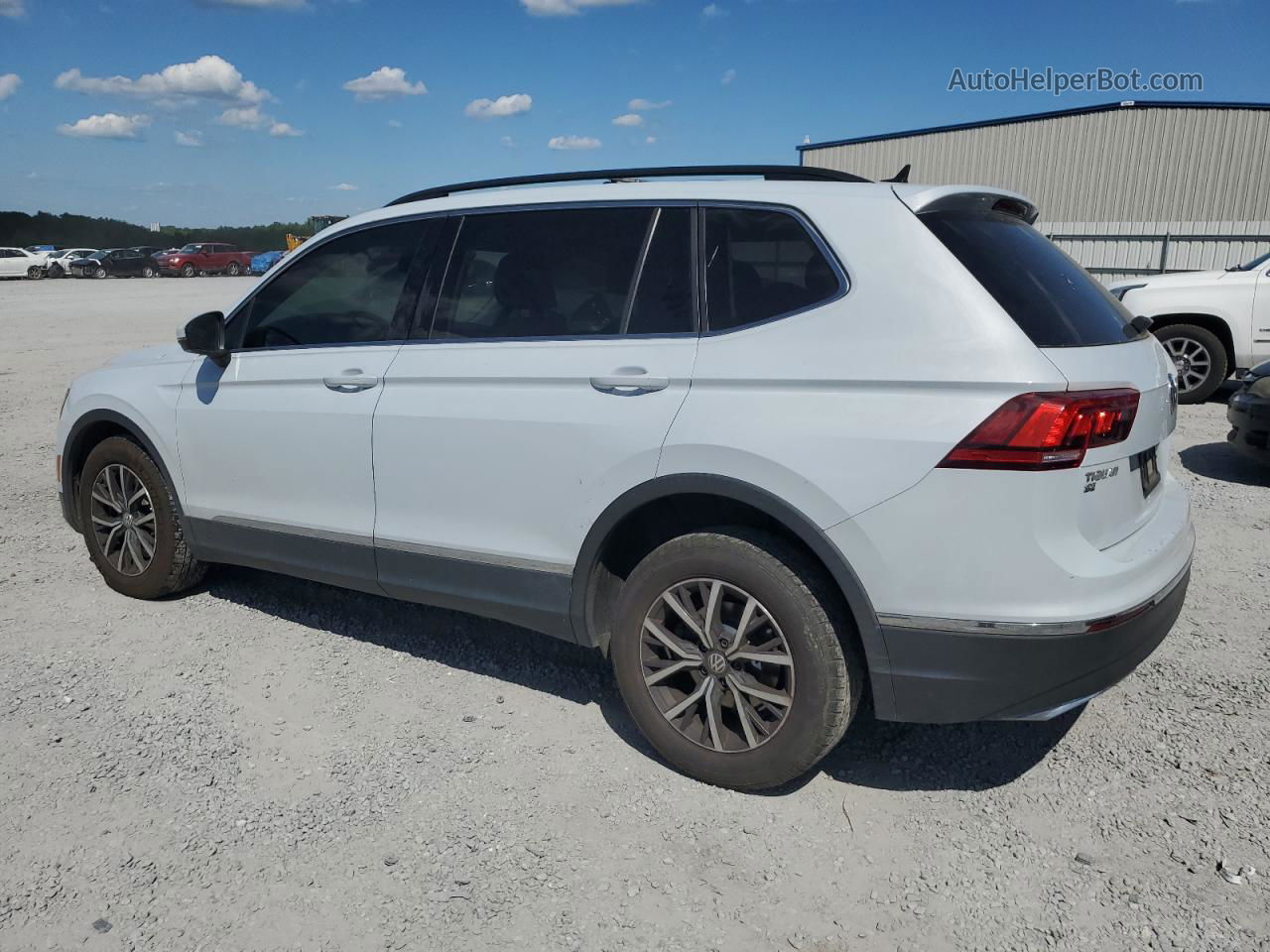 2018 Volkswagen Tiguan Se White vin: 3VV3B7AX6JM222537