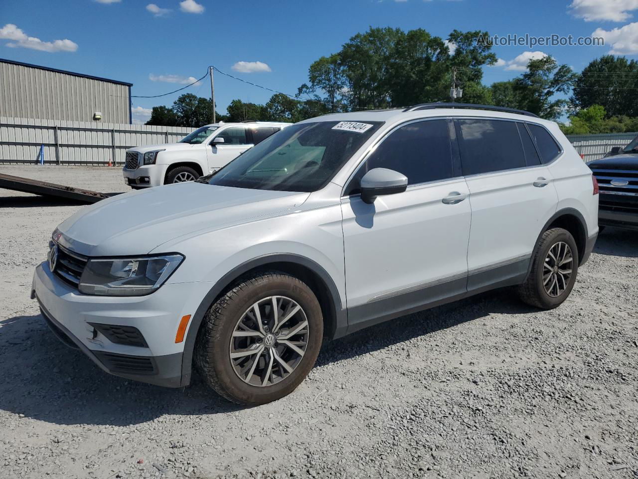 2018 Volkswagen Tiguan Se White vin: 3VV3B7AX6JM222537