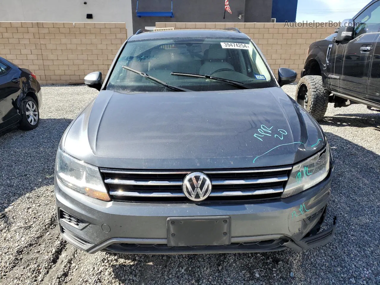 2019 Volkswagen Tiguan Se Gray vin: 3VV3B7AX6KM099310