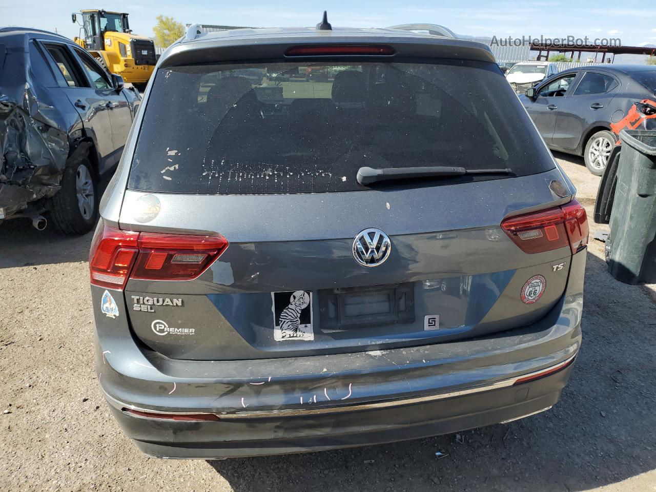 2018 Volkswagen Tiguan Se Charcoal vin: 3VV3B7AX7JM062426