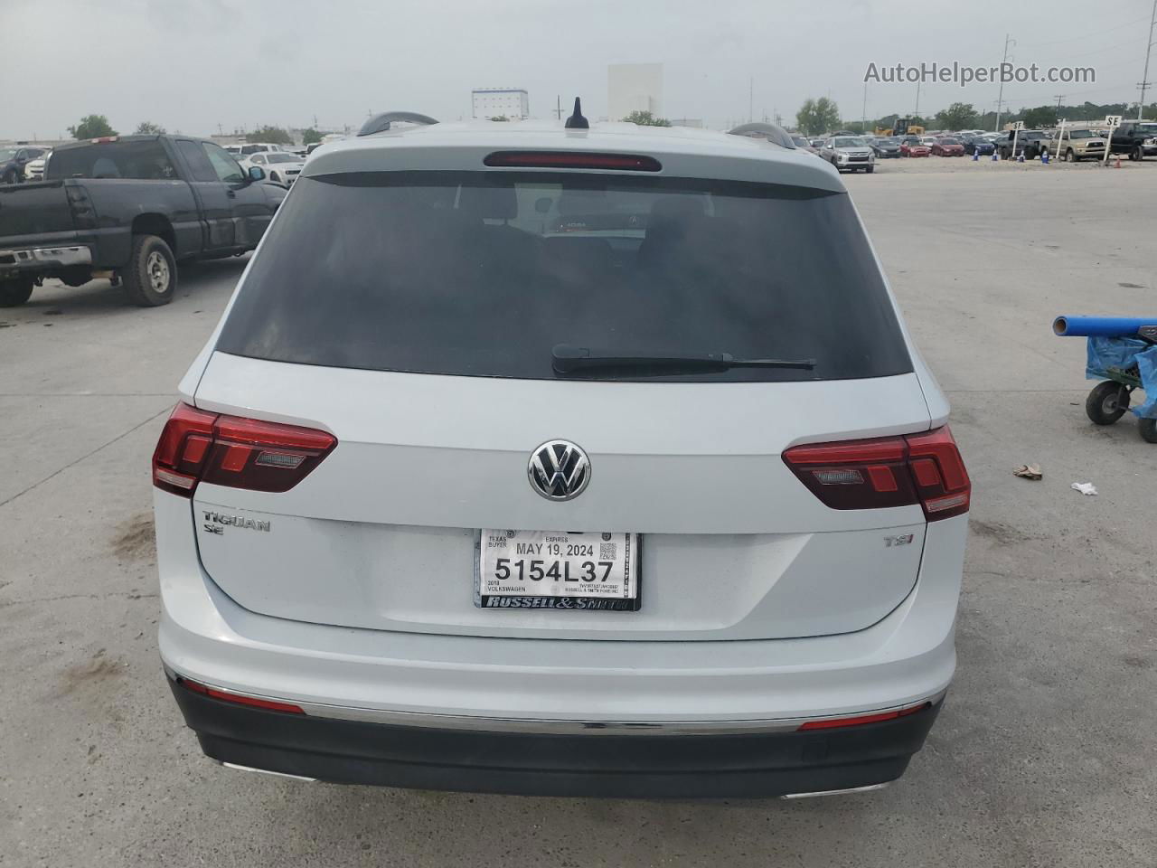 2018 Volkswagen Tiguan Se White vin: 3VV3B7AX7JM138887