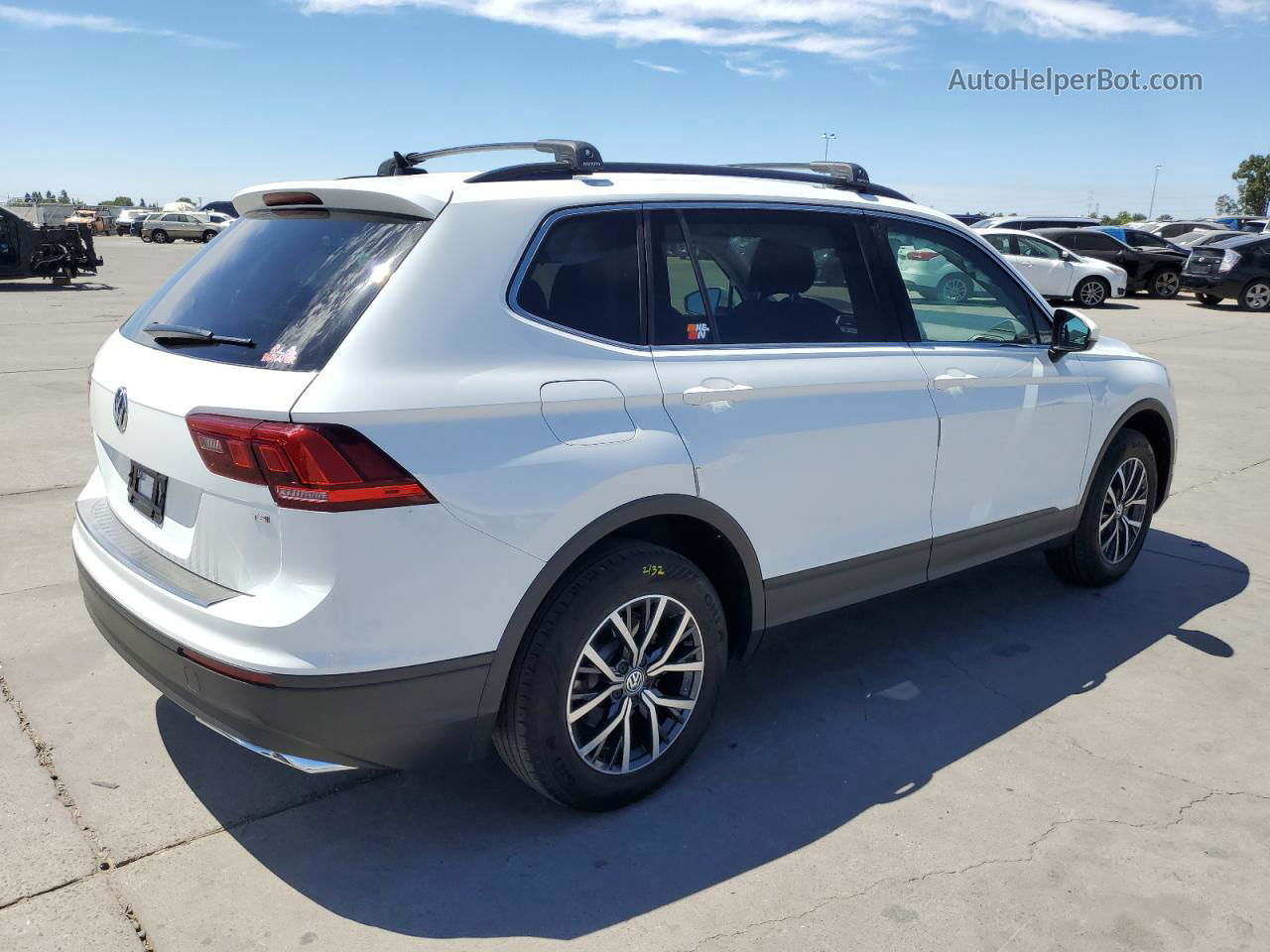 2019 Volkswagen Tiguan Se White vin: 3VV3B7AX7KM087179