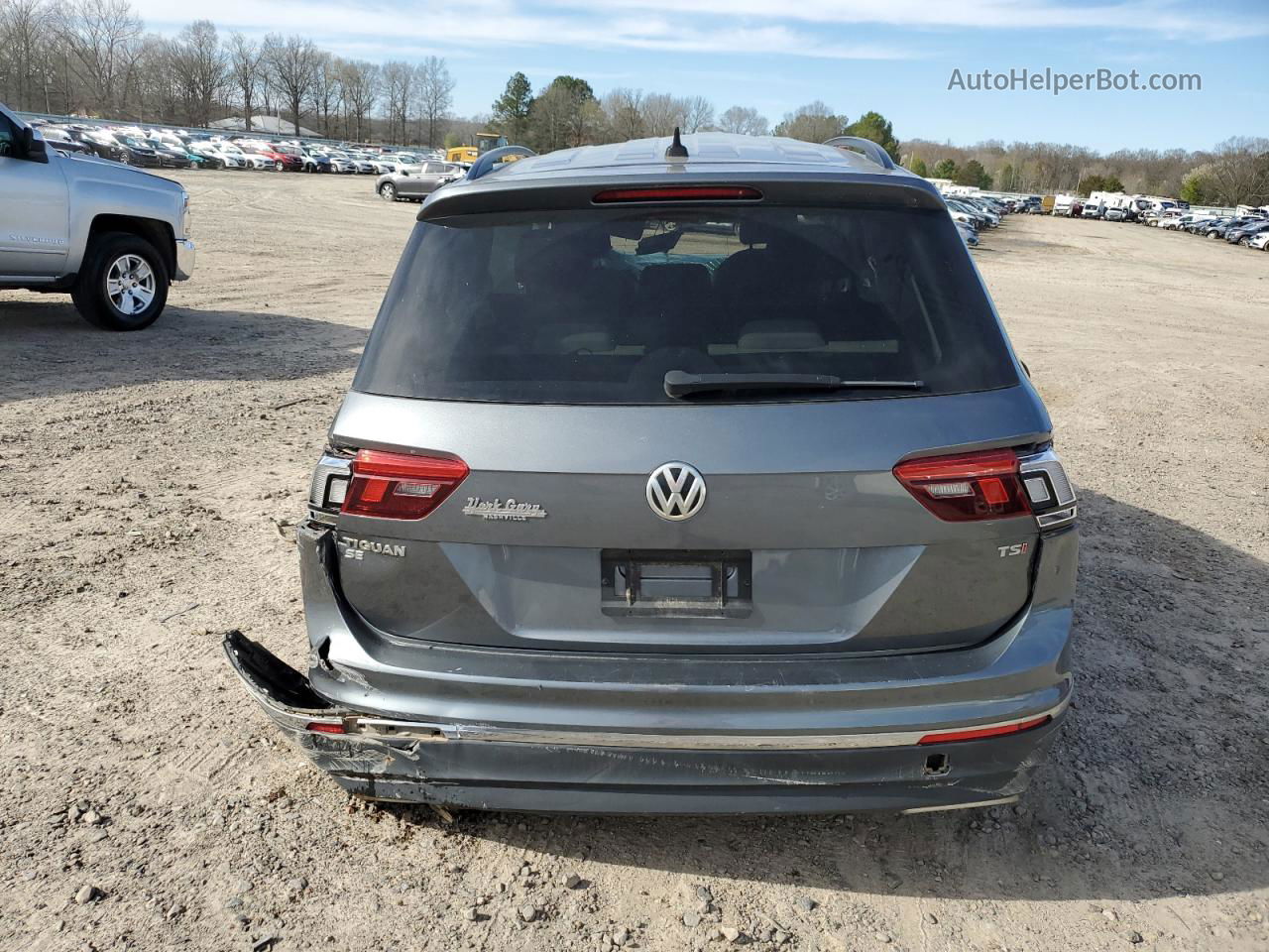 2018 Volkswagen Tiguan Se Gray vin: 3VV3B7AX8JM033372