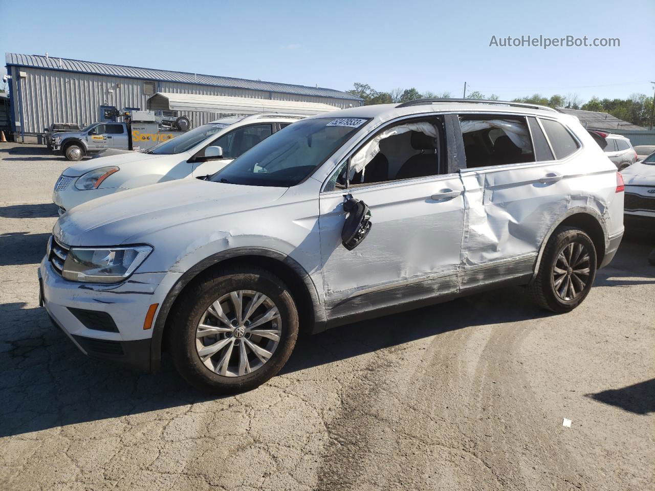 2018 Volkswagen Tiguan Se White vin: 3VV3B7AX8JM137201