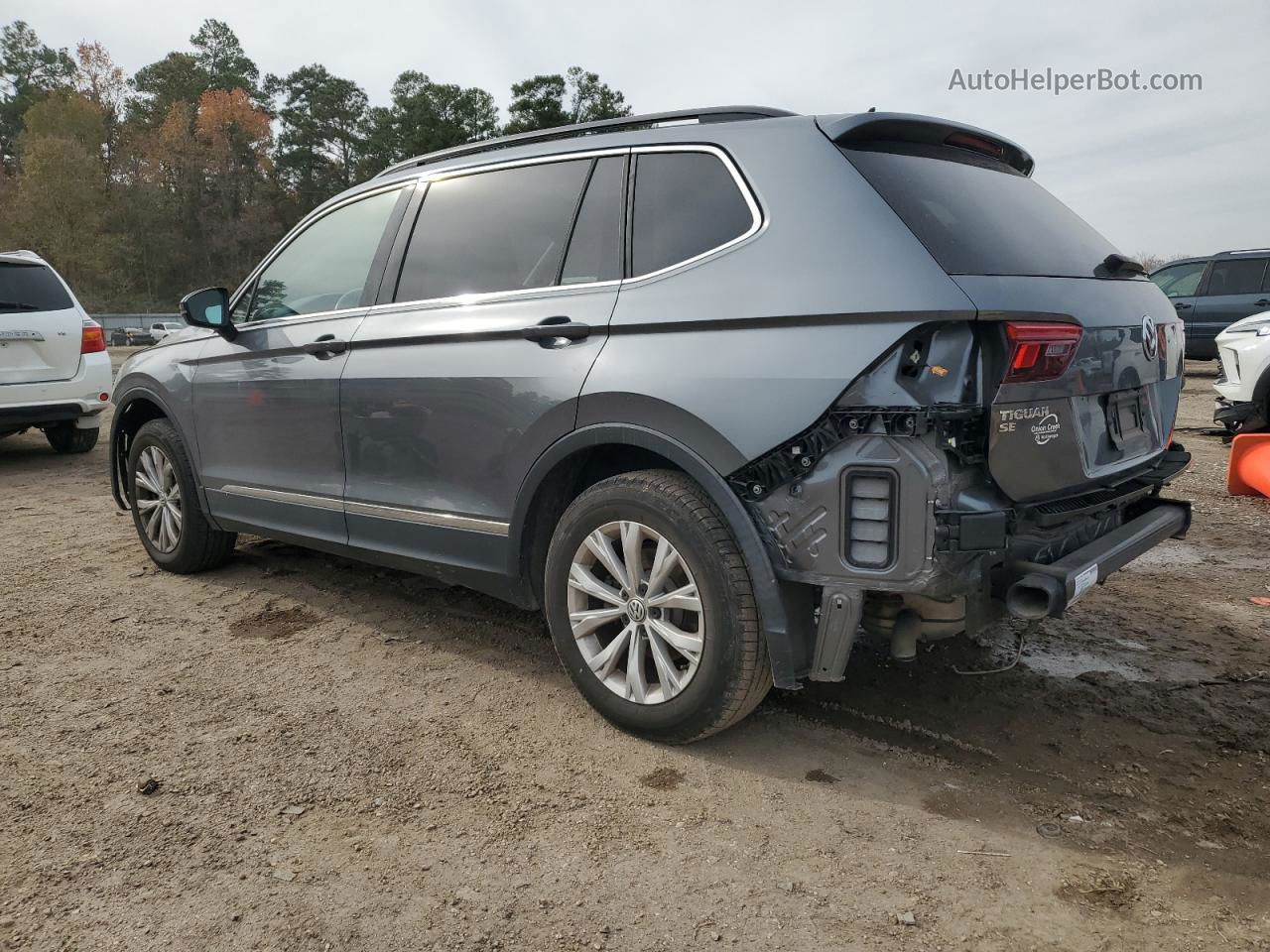 2018 Volkswagen Tiguan Se Gray vin: 3VV3B7AX8JM162714