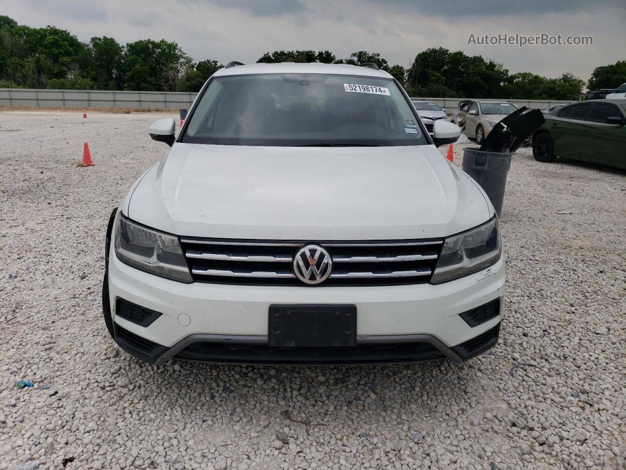 2018 Volkswagen Tiguan Se White vin: 3VV3B7AX8JM185488