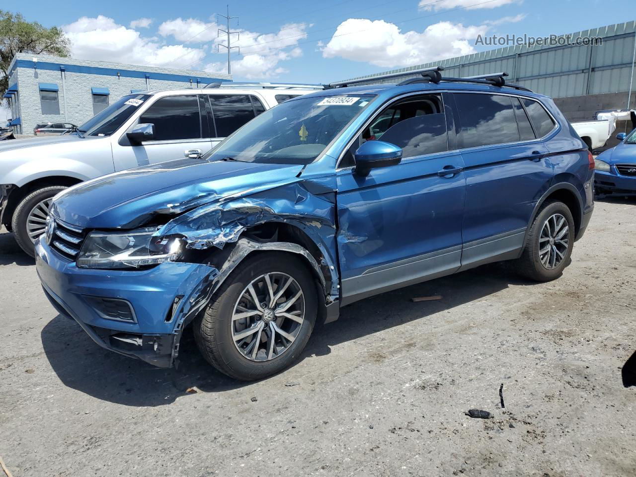 2019 Volkswagen Tiguan Se Синий vin: 3VV3B7AX8KM192619