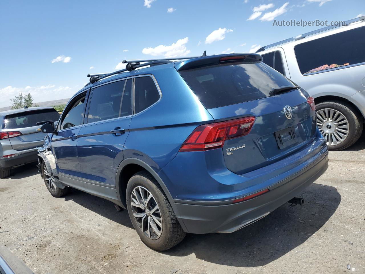 2019 Volkswagen Tiguan Se Синий vin: 3VV3B7AX8KM192619