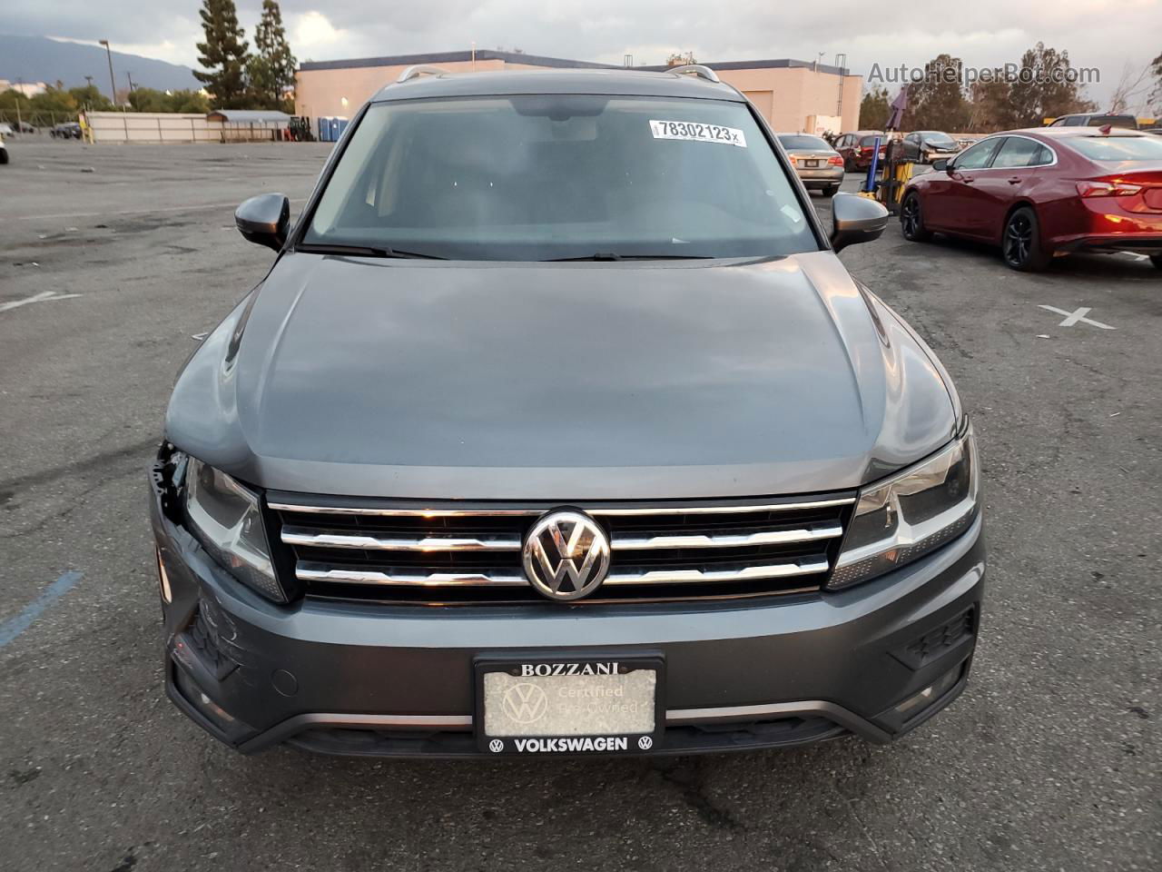 2018 Volkswagen Tiguan Se Серый vin: 3VV3B7AX9JM058149