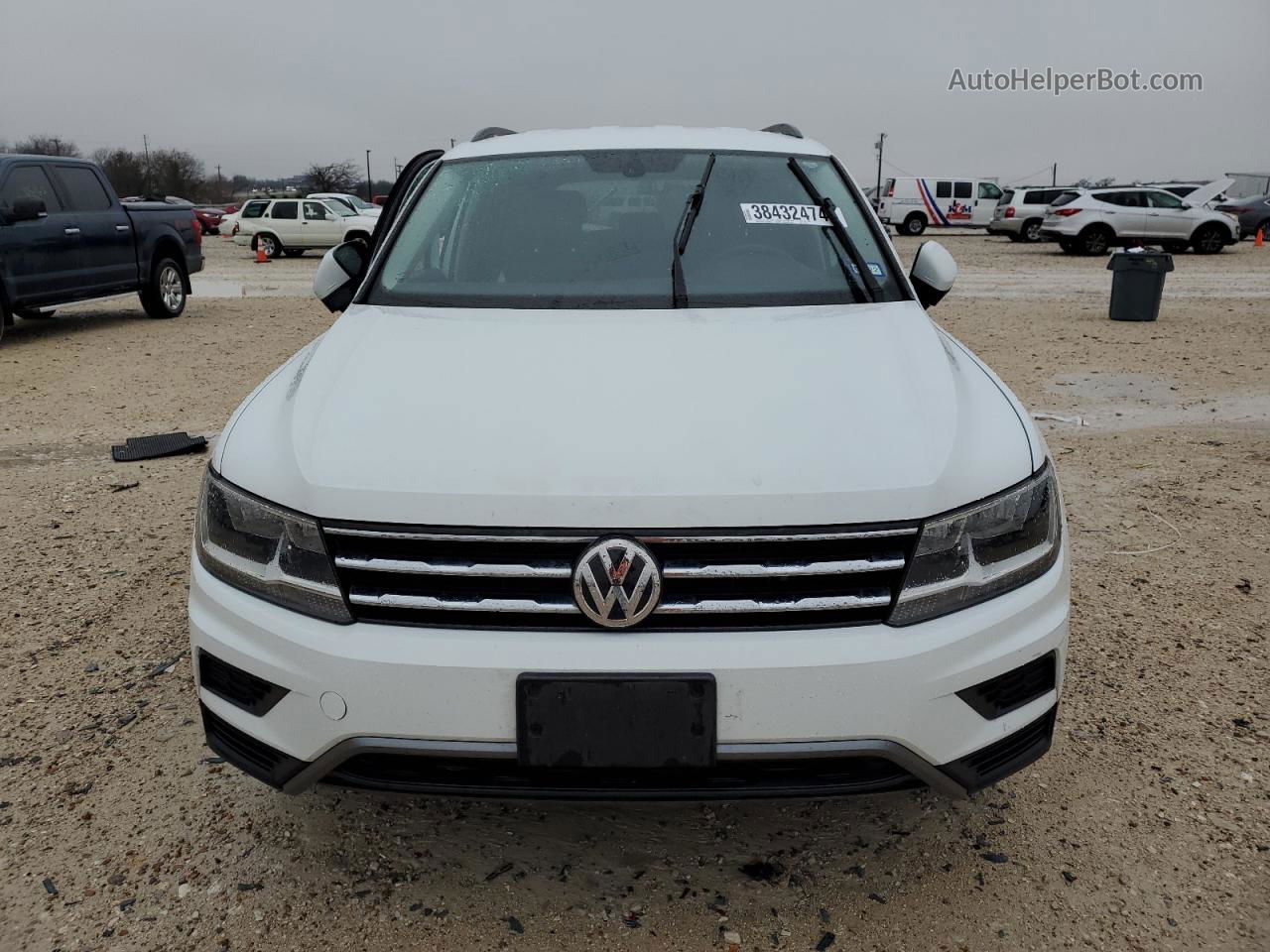 2018 Volkswagen Tiguan Se White vin: 3VV3B7AX9JM193227