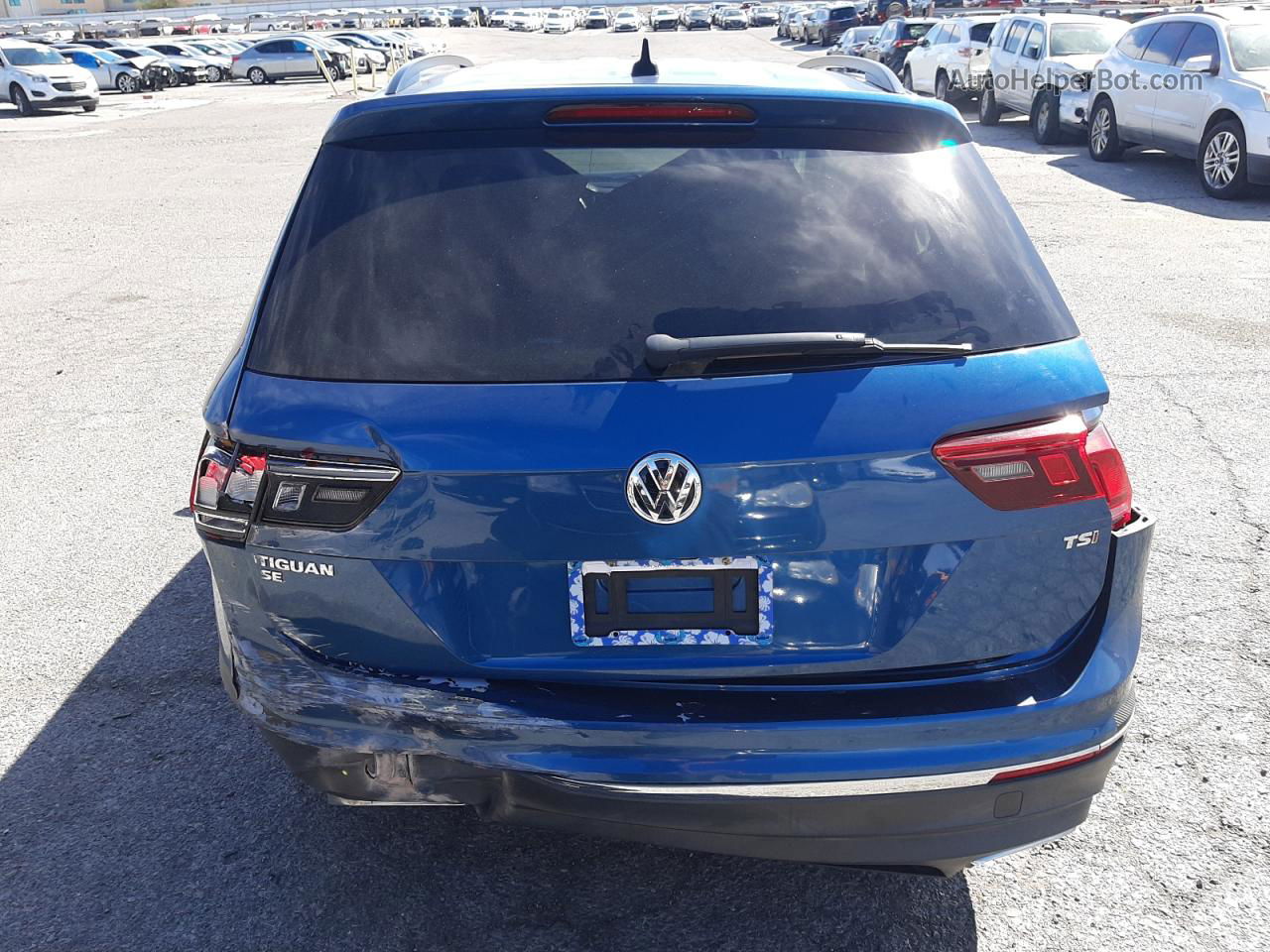 2018 Volkswagen Tiguan Se Blue vin: 3VV3B7AXXJM027072