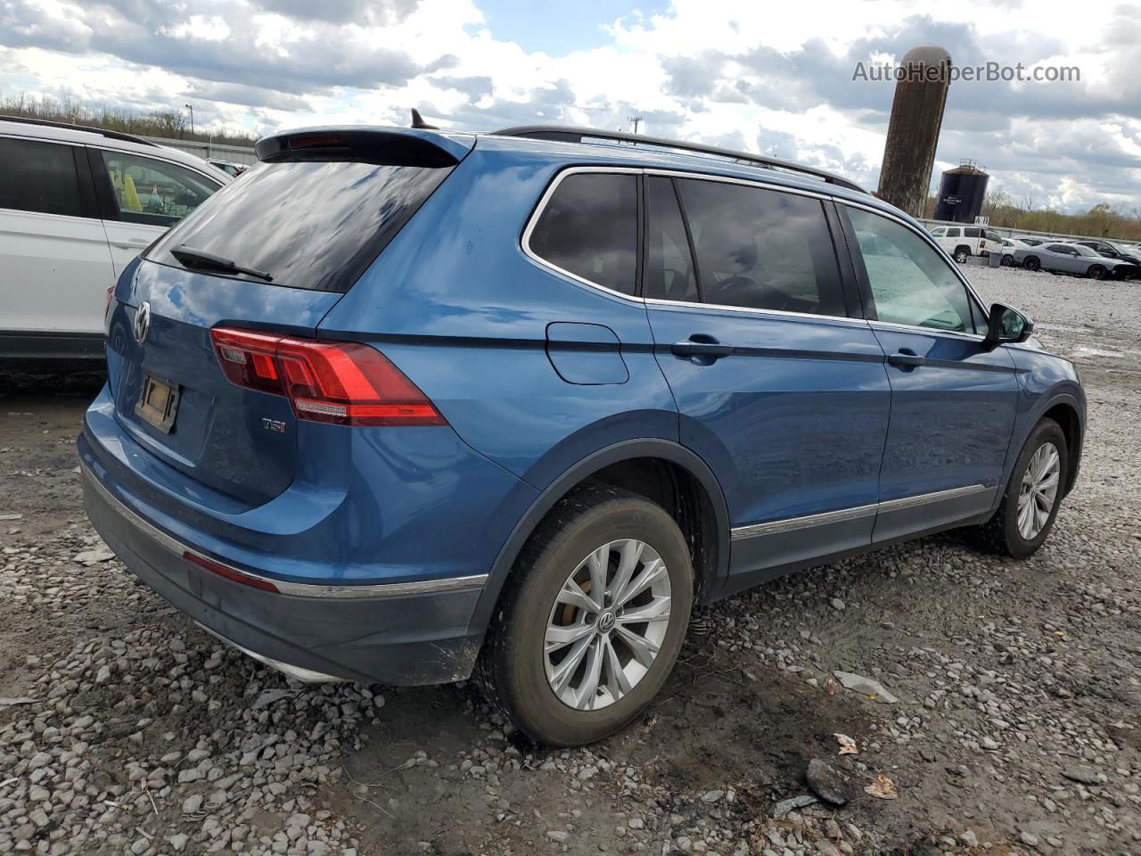 2018 Volkswagen Tiguan Se Синий vin: 3VV3B7AXXJM033664