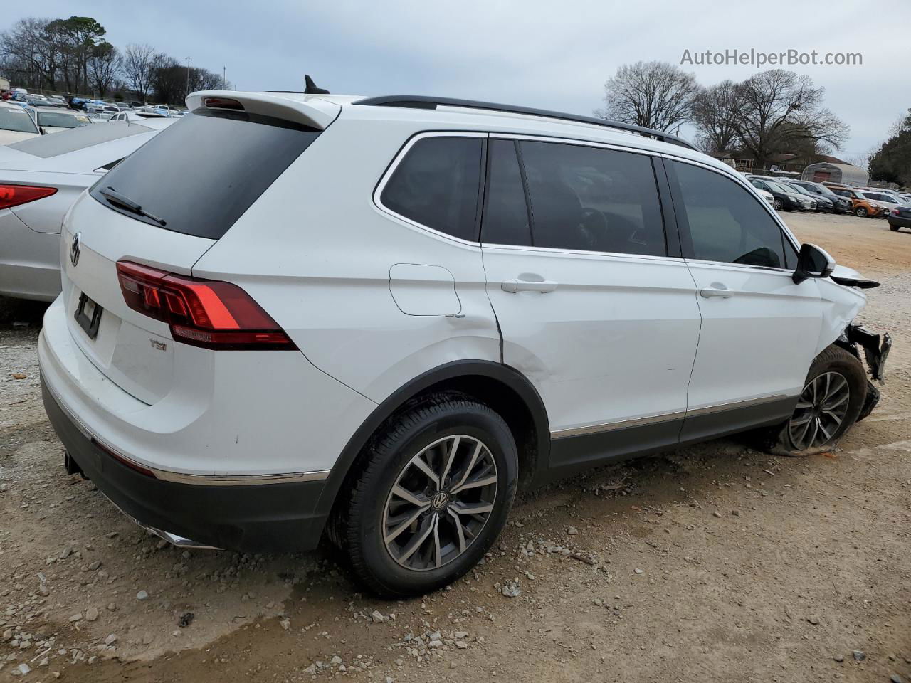 2018 Volkswagen Tiguan Se White vin: 3VV3B7AXXJM037326