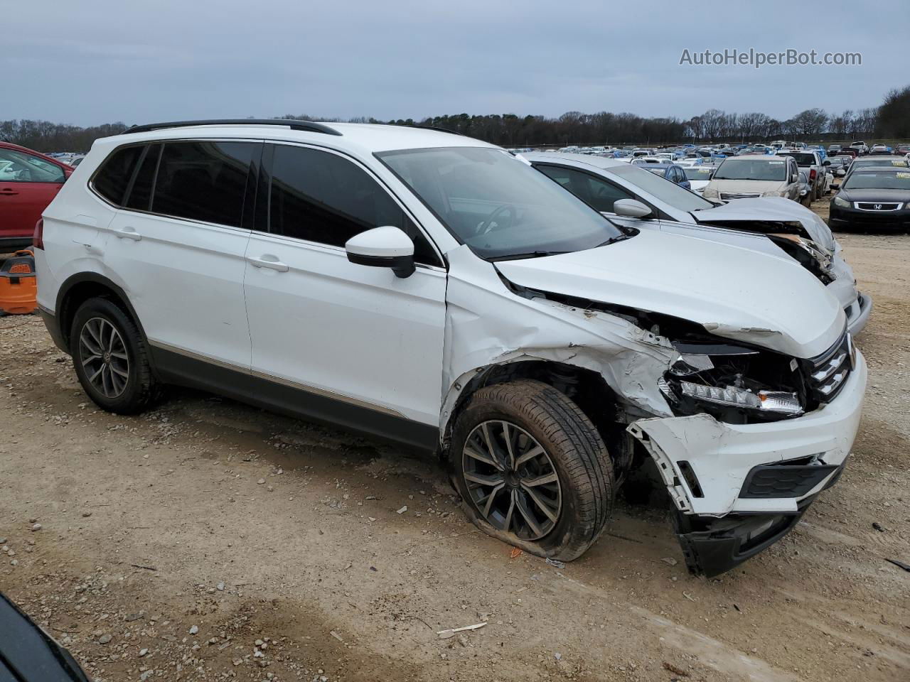 2018 Volkswagen Tiguan Se White vin: 3VV3B7AXXJM037326