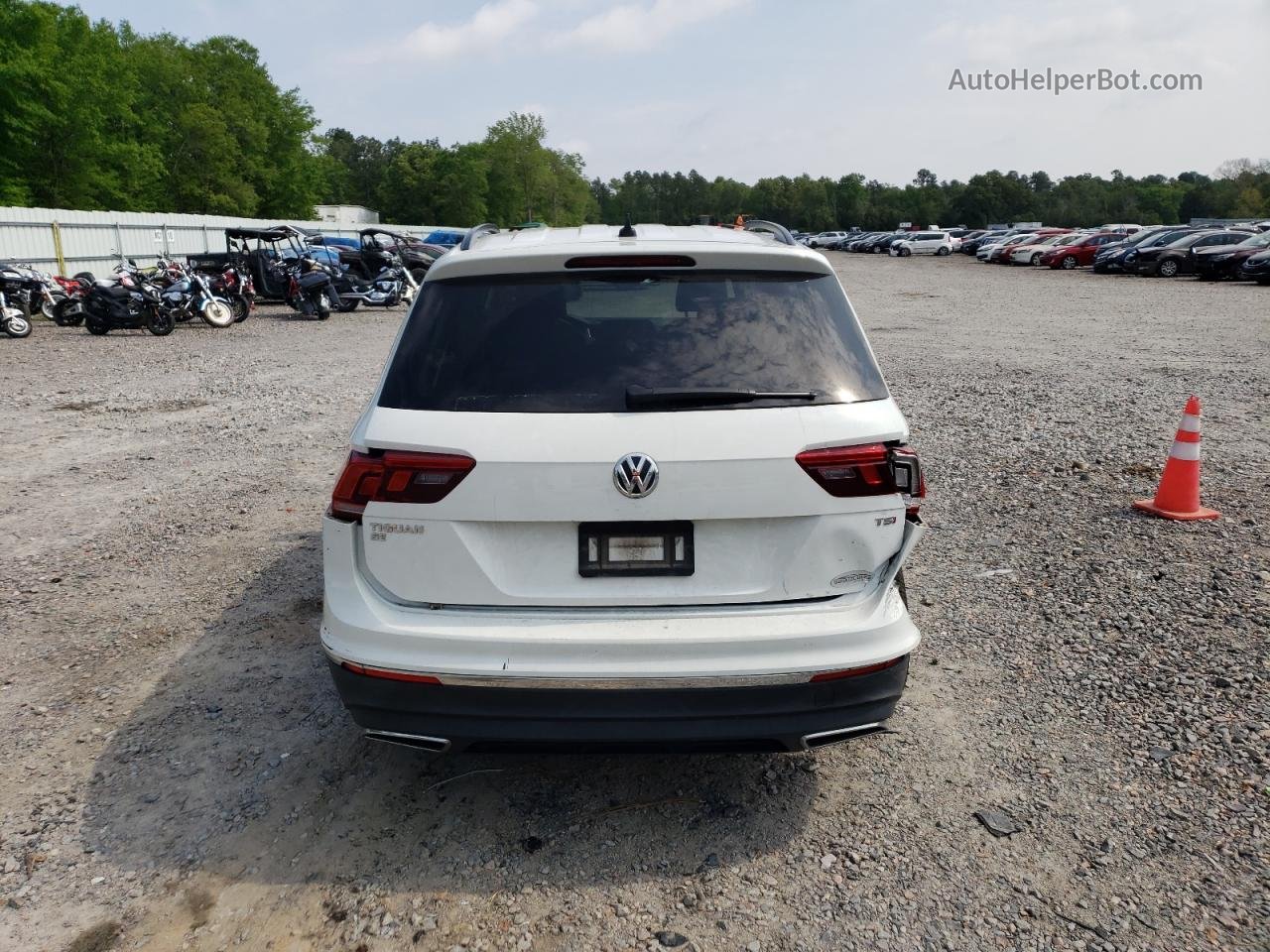 2018 Volkswagen Tiguan Se White vin: 3VV3B7AXXJM215834