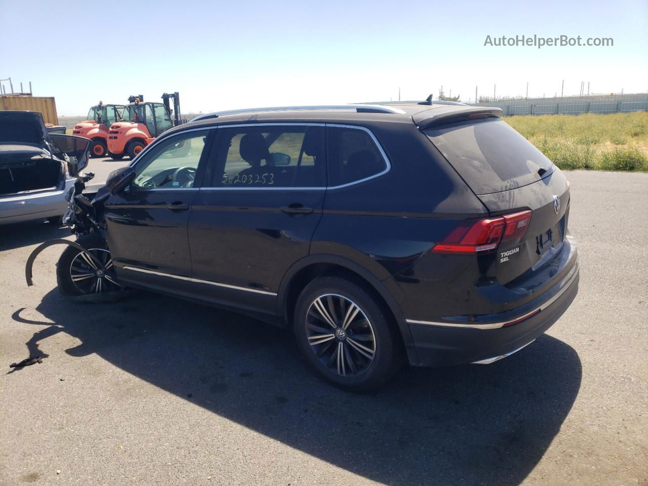 2019 Volkswagen Tiguan Se Black vin: 3VV3B7AXXKM028577