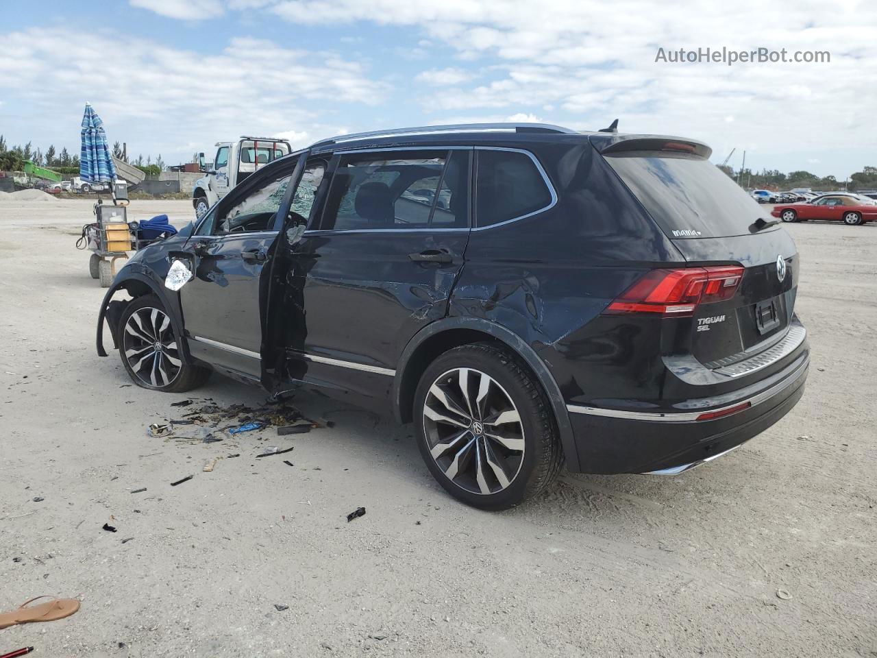 2021 Volkswagen Tiguan Sel Premium R-line Черный vin: 3VV4B7AX9MM091743