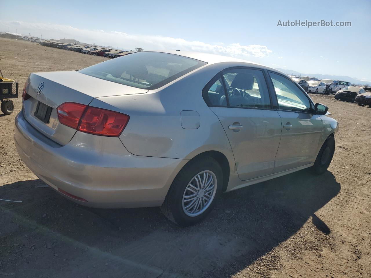 2013 Volkswagen Jetta Base Beige vin: 3VW1K7AJ6DM221844