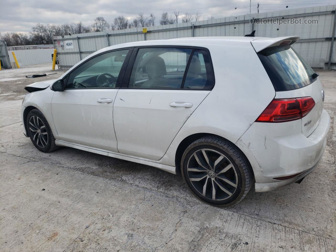 2015 Volkswagen Golf  White vin: 3VW217AU4FM006760