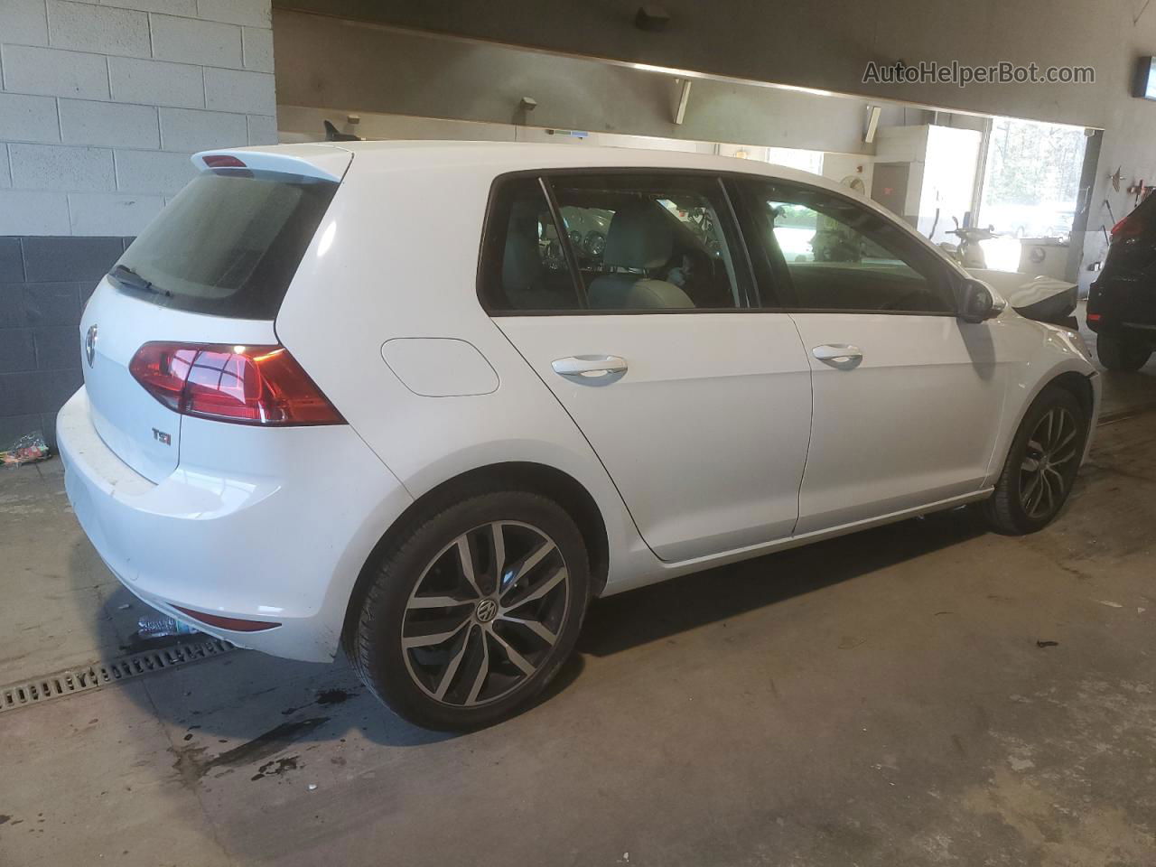 2015 Volkswagen Golf  White vin: 3VW217AU5FM055899