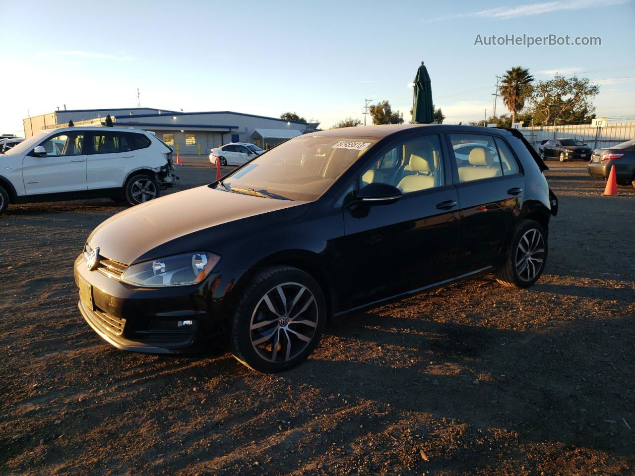 2017 Volkswagen Golf S Черный vin: 3VW217AU6HM053209