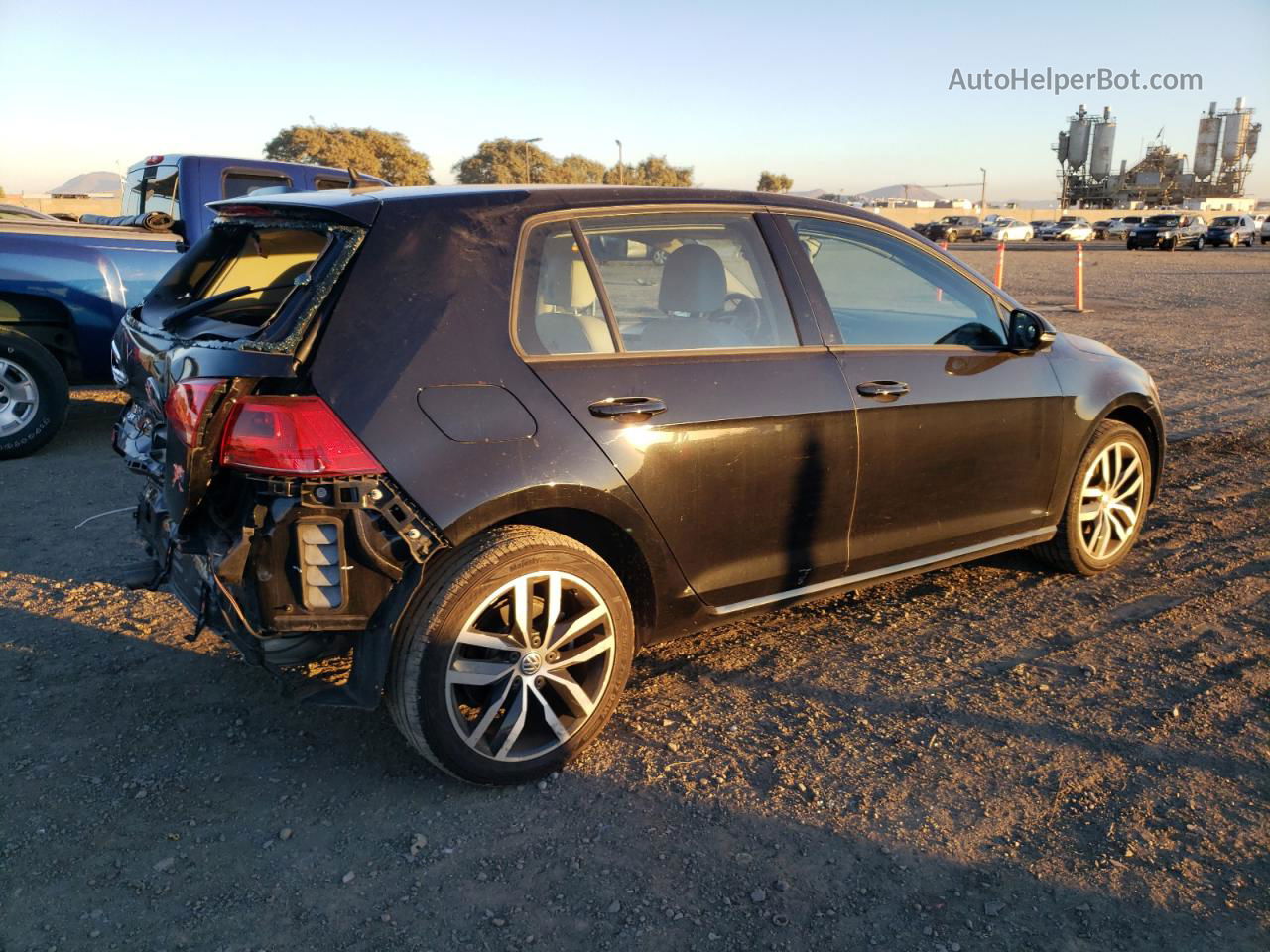 2017 Volkswagen Golf S Черный vin: 3VW217AU6HM053209