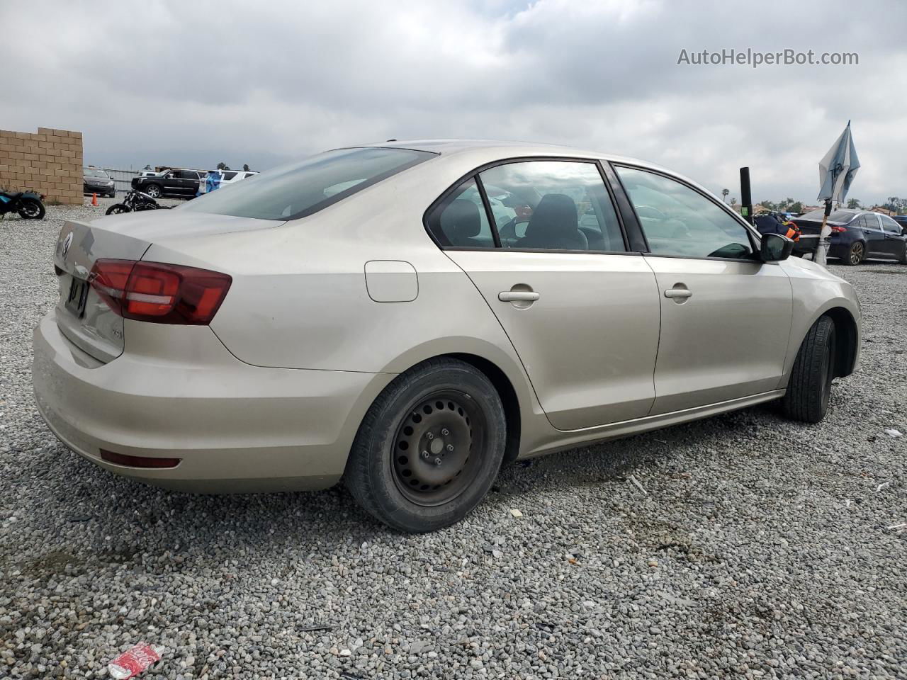 2016 Volkswagen Jetta S Золотой vin: 3VW267AJ8GM339469