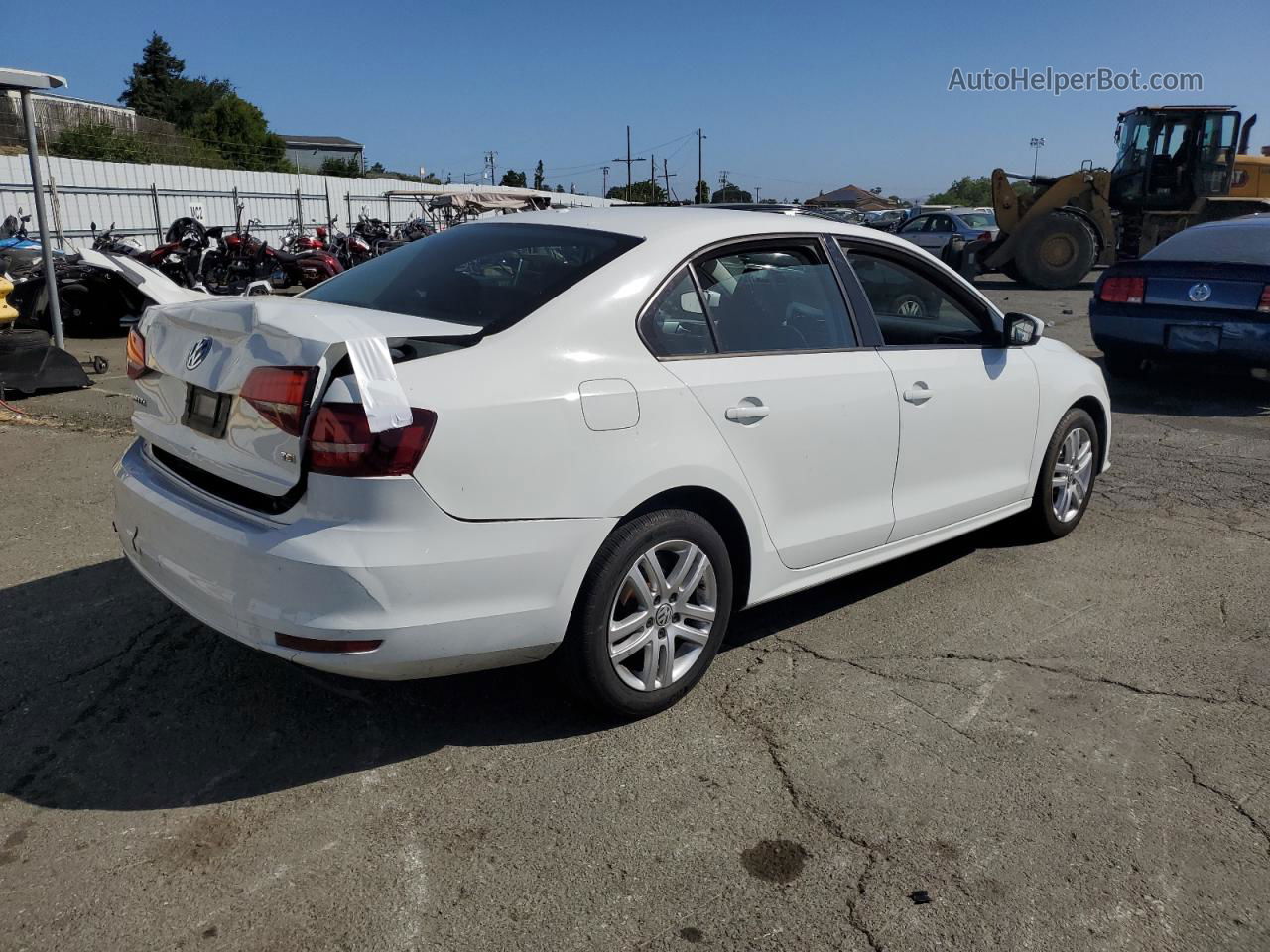 2018 Volkswagen Jetta S White vin: 3VW2B7AJ1JM262124