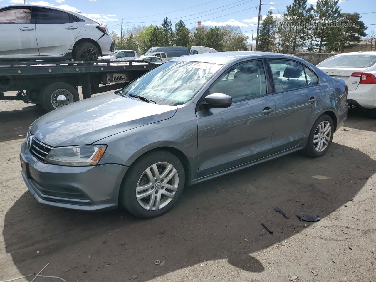 2018 Volkswagen Jetta S Серебряный vin: 3VW2B7AJ2JM209089