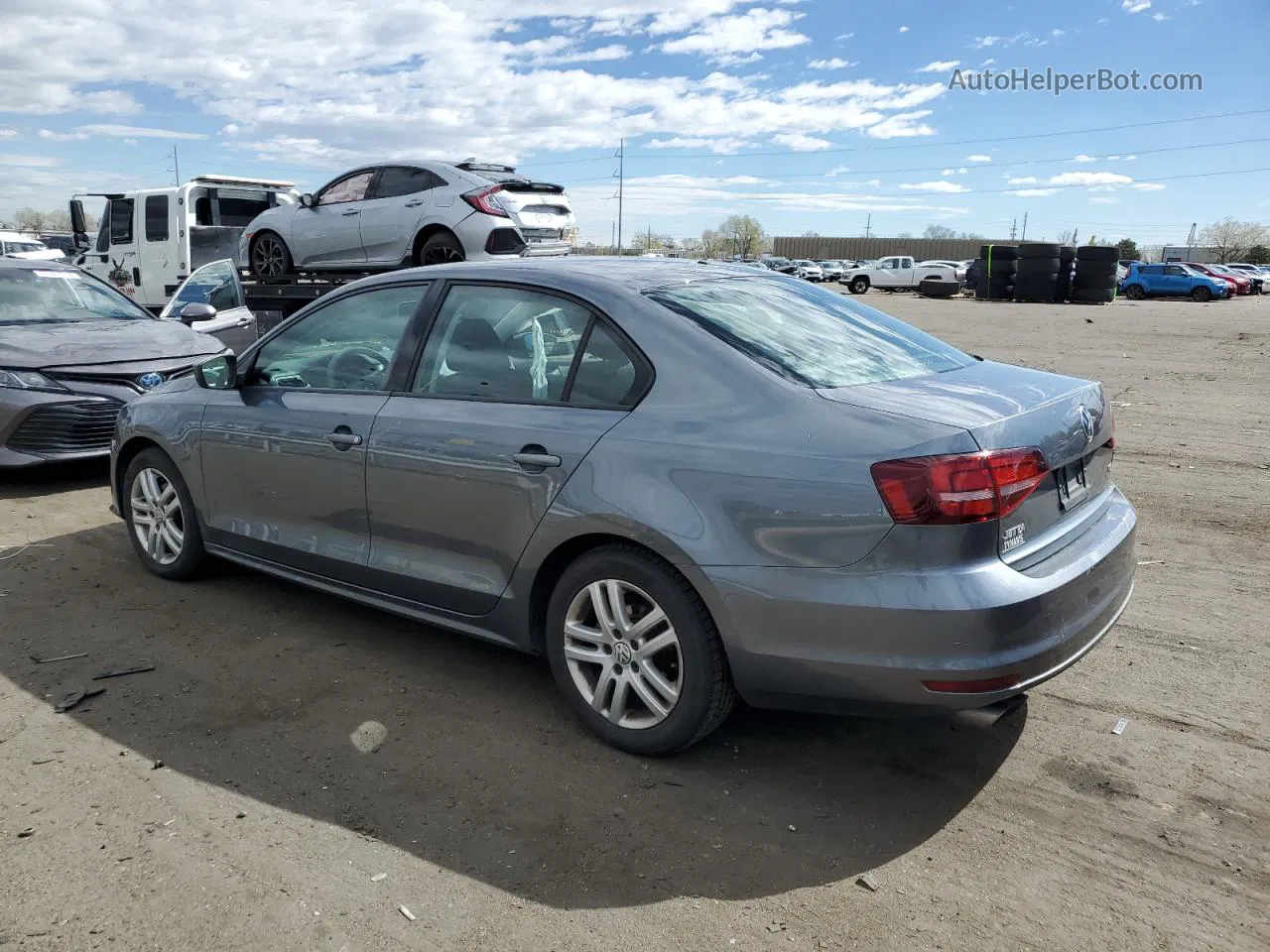 2018 Volkswagen Jetta S Серебряный vin: 3VW2B7AJ2JM209089