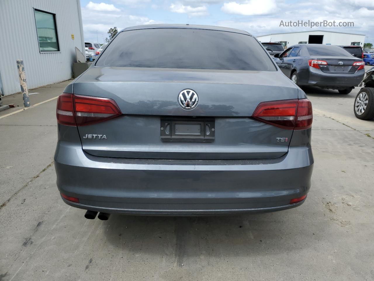 2018 Volkswagen Jetta S Gray vin: 3VW2B7AJ5JM239459