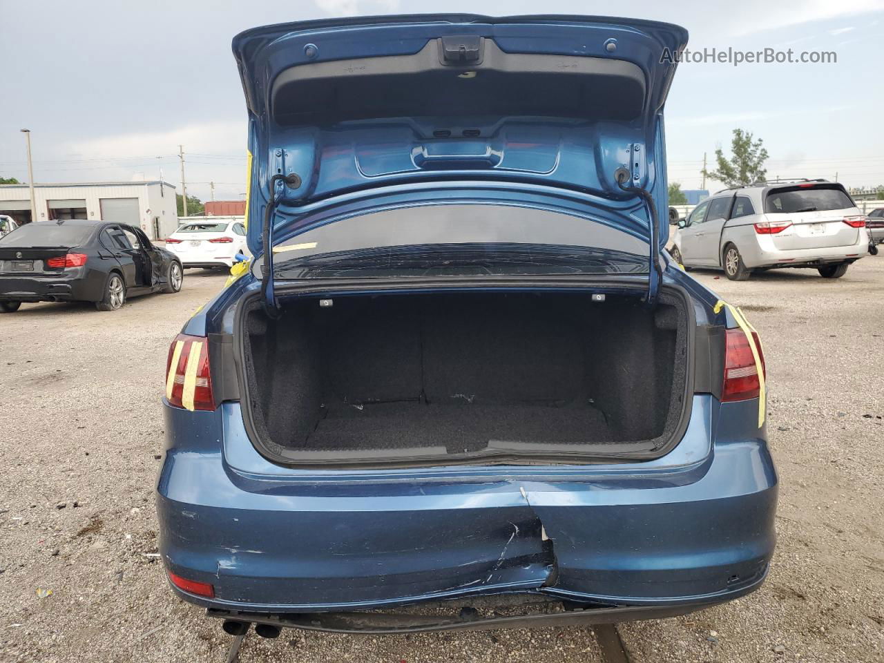 2018 Volkswagen Jetta S Blue vin: 3VW2B7AJ5JM242569